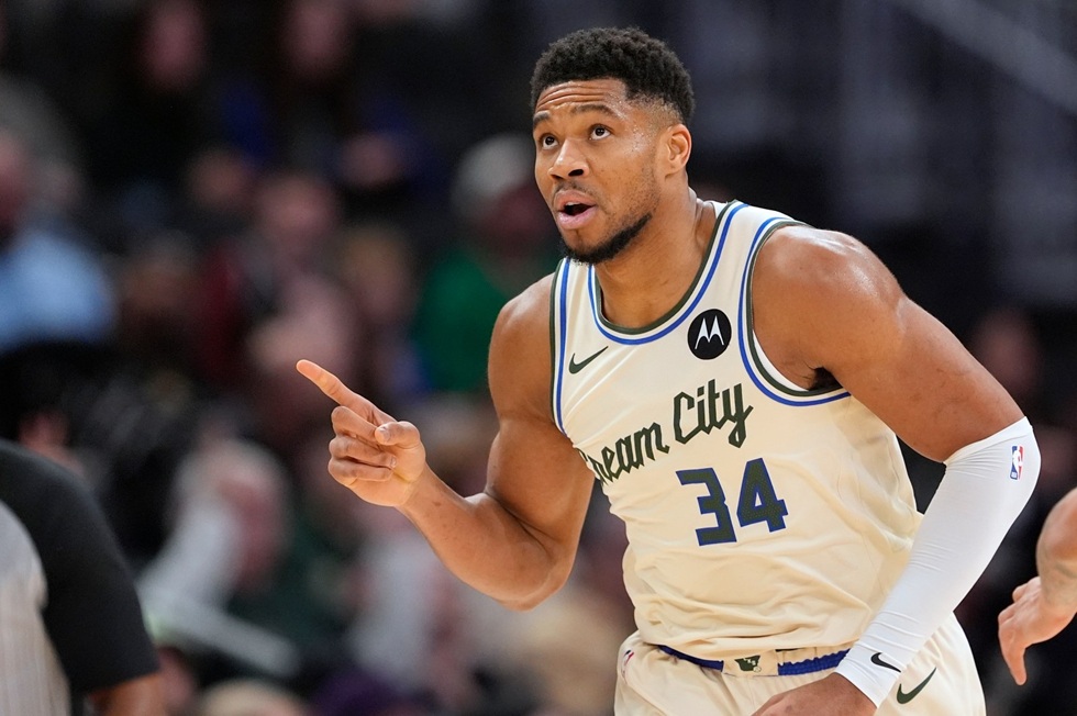 Τα δεδομένα για Αντετοκούνμπο και Σπερς: Οι «ανέγγιχτοι» και το πακέτο που μπορούν να δώσουν οι Τεξανοί (pic)