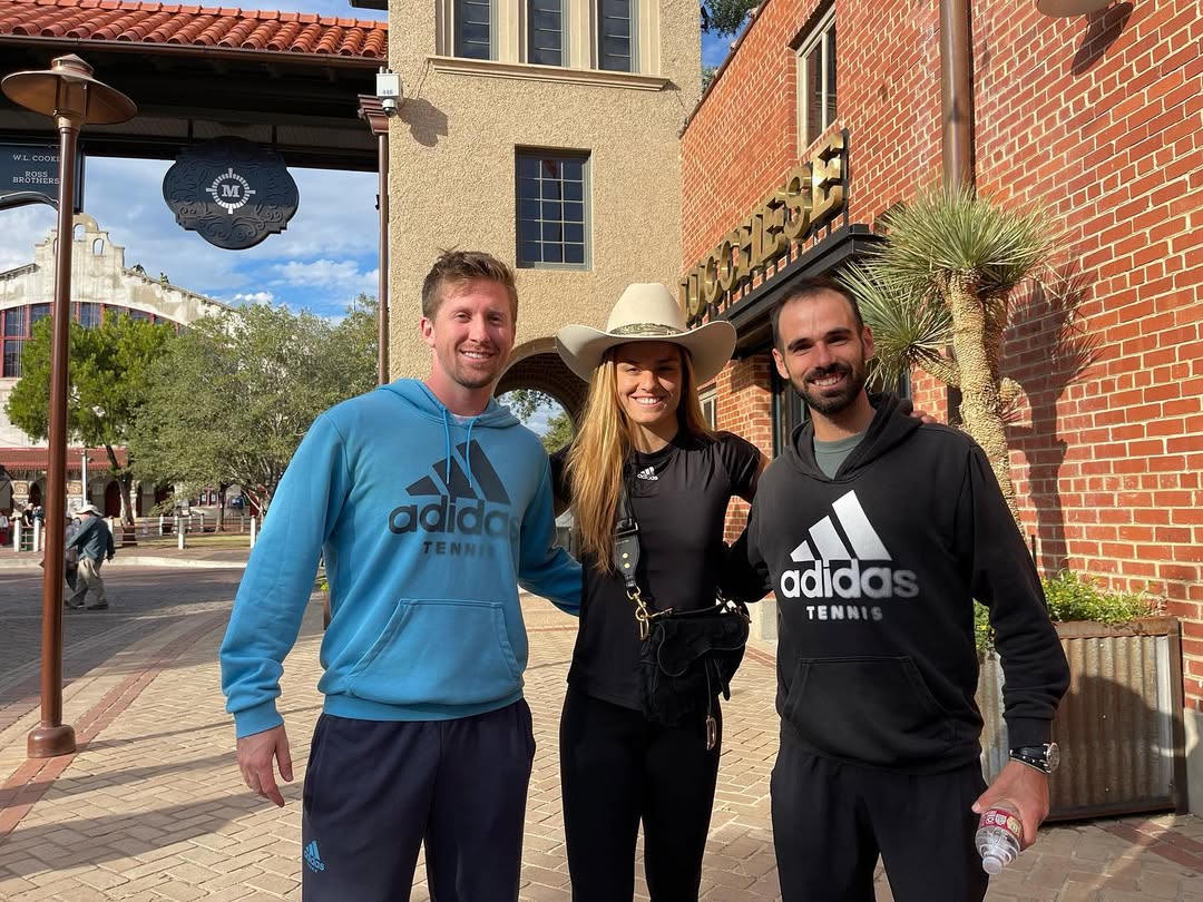 Οι τρεις «σωματοφύλακες» της Σάκκαρη: Η σκληρή δουλειά στο Ντουμπάι και η προετοιμασία για το 2026 (vids)