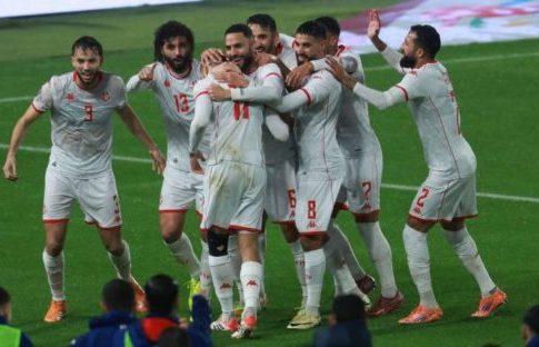 Κρίνεται η πρόκριση