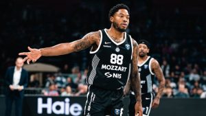 Στη Σερβία «βράζουν» με Τζόουνς και άλλους δύο παίκτες της Παρτιζάν: «Δεν θέλετε; Η πόρτα είναι εκεί» (pic)