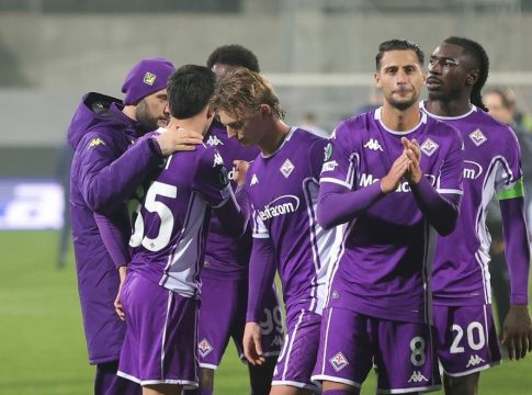 Επιτέλους νίκη για τη Φιορεντίνα (2-1), ισοπαλία για την ΑΕΚ Λάρνακας (1-1) – Η βαθμολογία του Conference (pic)