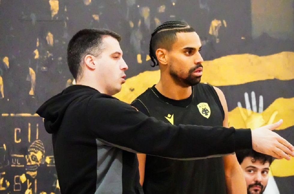 Πολλά προβλήματα για την ΑΕΚ ενόψει Λέβιτσε