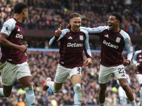 Άστόν Βίλα – Άρσεναλ 2-1: Οι χωριάτες έβαλαν… φωτιά στην κορυφή στο 90+4