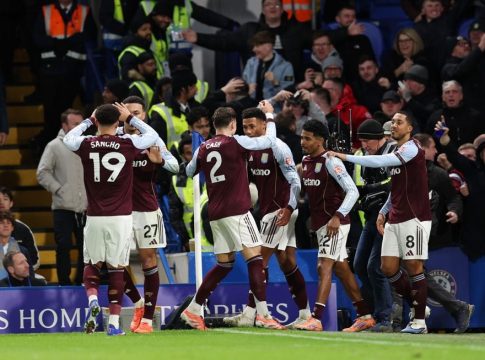 Η Άστον Βίλα ισοφάρισε ρεκόρ 111 χρόνων και πάει να …γκρεμίσει την Άρσεναλ από την κορυφή