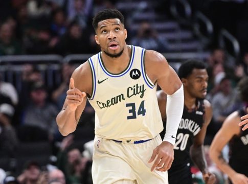 Η κίνηση του Αντετοκούνμπο που βάζει «φωτιά» για το μέλλον του (pic)