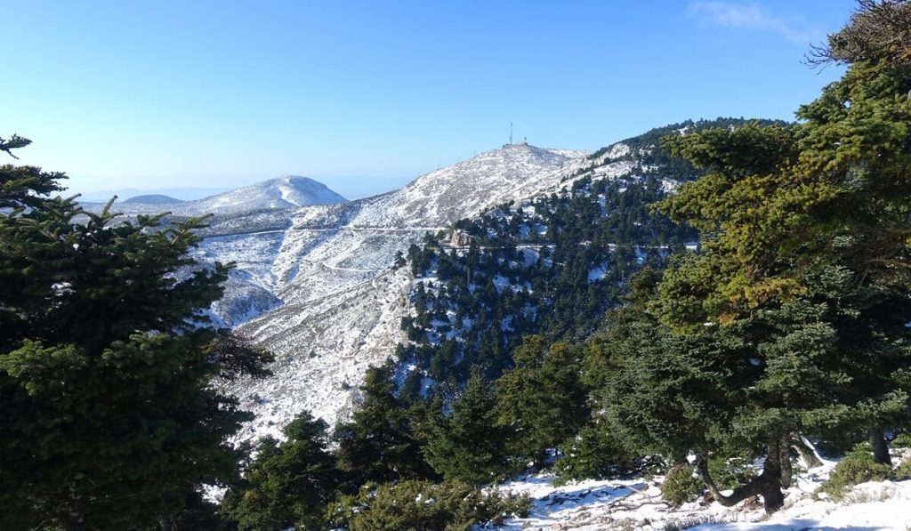 «Το έδωσε» ο Μαρουσάκης: Χιόνια στην Αττική την Πρωτοχρονιά