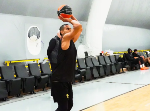 Χτύπησε ο Κλαβέλ στην πρώτη του προπόνηση με την ΑΕΚ – Πόσοι είναι εκτός ενόψει Ολυμπιακού