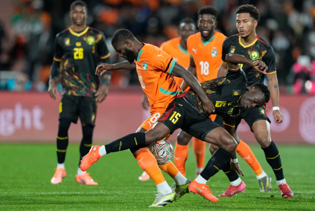 Χέρι-χέρι για τους «16» πάνε Ακτή Ελεφαντοστού και Καμερούν (1-1)