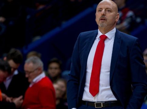 Ομπράντοβιτς: «Νιώθω εξαντλημένος, δεν μπορώ να περιγράψω πώς αισθάνονται οι παίκτες»