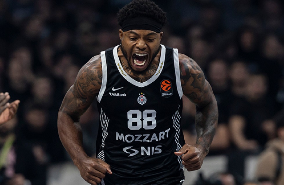 Δεν παίζει απλά ο Τζόουνς, ξεχωρίζει και πάλι…