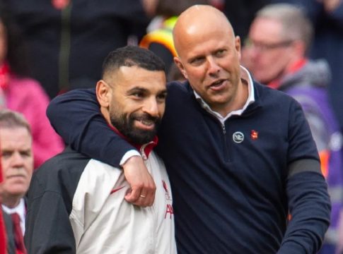 Οι παίκτες της Λίβερπουλ πήραν θέση στη «μάχη» του Σλοτ με τον Σαλάχ