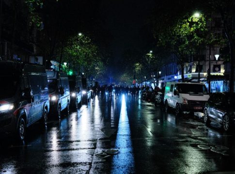 Επίθεση με μαχαίρι στο μετρό – Τρεις γυναίκες τραυματίστηκαν