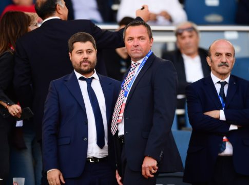 Στα κάγκελα το ποδόσφαιρο με ΕΠΟ και Λανουά – Πληθαίνουν οι αντιδράσεις: «Εκτός απο ανίκανοι είναι προκλητικοί»