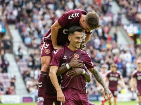 Γράφει ιστορία η Χαρτς του Κυζιρίδη: Χωρίς Σέλτικ ή Ρέιντζερς η κορυφή στη διακοπή των Χριστουγέννων μετά από 32 χρόνια! (pic, vids)