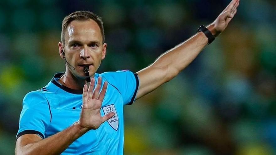 «Είναι δηλωμένος οπαδός της Παρτιζάν» – Σάλος με τον διαιτητή του ΠΑΟΚ – Άρης