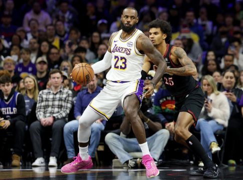 Σπουδαίο «διπλό» για τους Λέικερς (108-112), ασταμάτητοι οι Θάντερ (101-131)