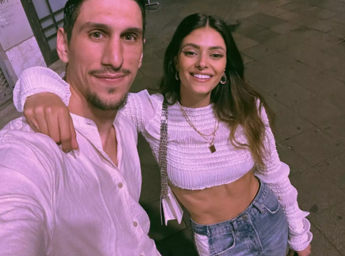 Ο Λαρεντζάκης έκανε πρόταση γάμου στη σύντροφό του