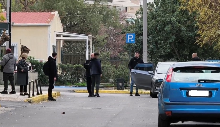 Ελένη Παπαδοπούλου: Στην Ευελπίδων ο γιος της που συνελήφθη για τη δολοφονία της