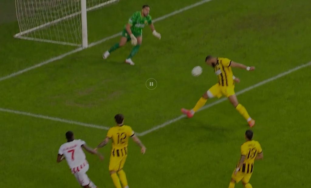 Σαμσουνσπόρ – ΑΕΚ: Άνοιξαν το σκορ νωρίς οι Τούρκοι, με αυτογκόλ του Μουκουντί (vid)