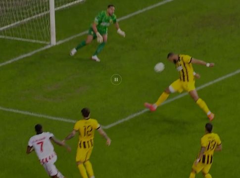 Σαμσουνσπόρ – ΑΕΚ: Άνοιξαν το σκορ νωρίς οι Τούρκοι, με αυτογκόλ του Μουκουντί (vid)