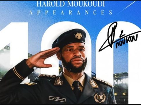 Μουκουντί για τις 100 συμμετοχές με την ΑΕΚ: «Υπερηφάνεια και ευγνωμοσύνη να φοράω αυτή τη φανέλα» (pics)