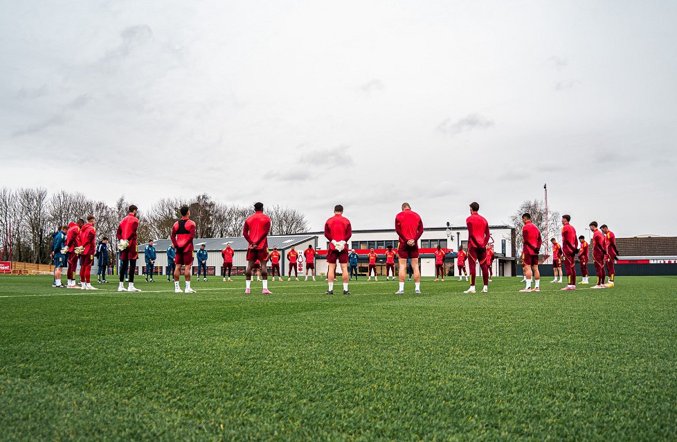 Νότιγχαμ Φόρεστ: Ενός λεπτού σιγή στην προπόνηση, στη μνήμη της Ειρήνης Μαρινάκη (pics)