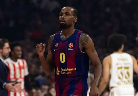 Το μεσαίο δάχτυλο του Πάντερ στους οπαδούς του Ερυθρού και η εξήγηση