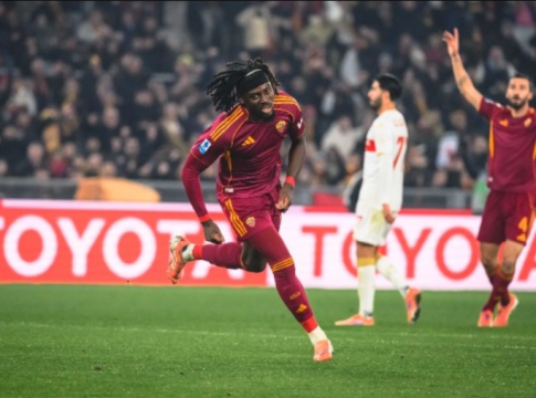 «Ζωντανή» για τον τίτλο η Ρόμα, 3-1 την Τζένοα