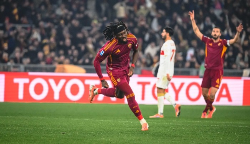 «Ζωντανή» για τον τίτλο η Ρόμα, 3-1 την Τζένοα