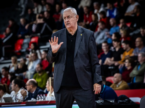 Σάκοτα: «Ήταν καλύτερη ομάδα στο δεύτερο ημίχρονο η Σολνόκι – Δεν είχαμε ενέργεια»