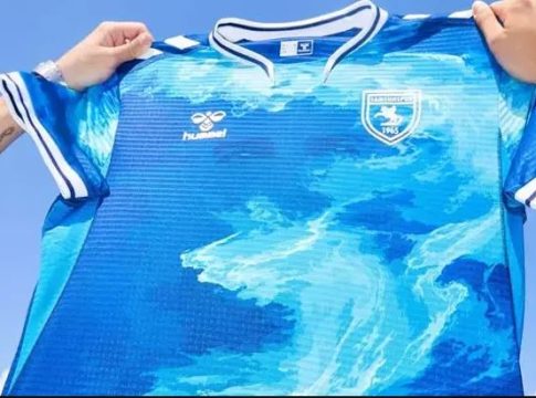 Κάποιος να τους μαζέψει: Συνεχίζουν να προκαλούν οι οπαδοί της Σαμσουνσπόρ ζητώντας να παίξουν με φανέλες που θυμίζουν τον Κεμάλ