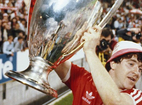 Θρήνος στη Νότιγχαμ Φόρεστ: Πέθανε ο Τζον Ρόμπερτσον