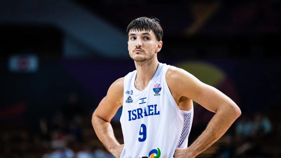 Σίξερς: Σε επαφές με την Μακάμπι Τελ Αβίβ για τον Ρόμαν Σόρκιν