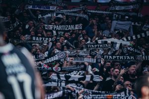 Μεγάλη ανησυχία απόψε στο Βελιγράδι: Η διοίκηση της Παρτίζαν εκλιπαρεί τους οπαδούς ενόψει Μπάγερν (pic)