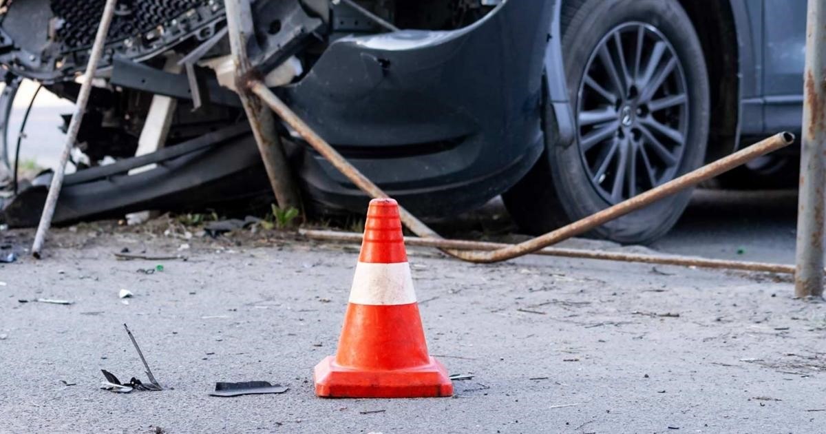 Τροχαίο με σύγκρουση δύο ΙΧ και έναν σοβαρά τραυματία στην Παιανία