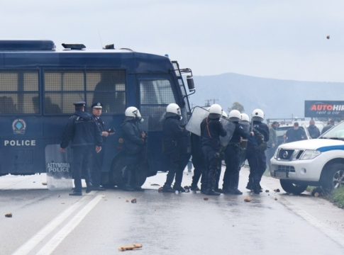 Επεισόδια στη Κρήτη: Δύο συλλήψεις στο Ηράκλειο – Δικογραφία για τουλάχιστον 10 άτομα που ταυτοποιήθηκαν στα Χανιά