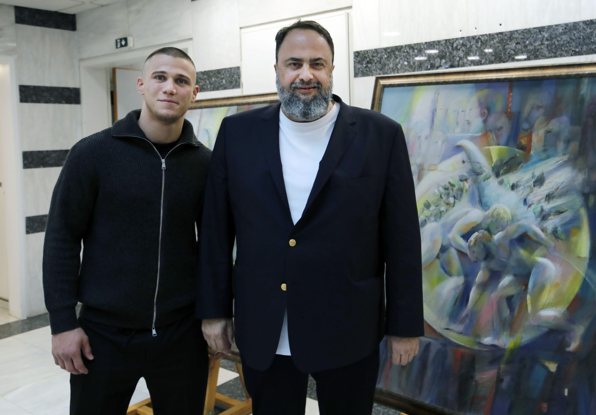 Ο ΠΣΑΤ βράβευσε τον Βαγγέλη Μαρινάκη για την τεράστια προσφορά του στον ελληνικό αθλητισμό (vid)