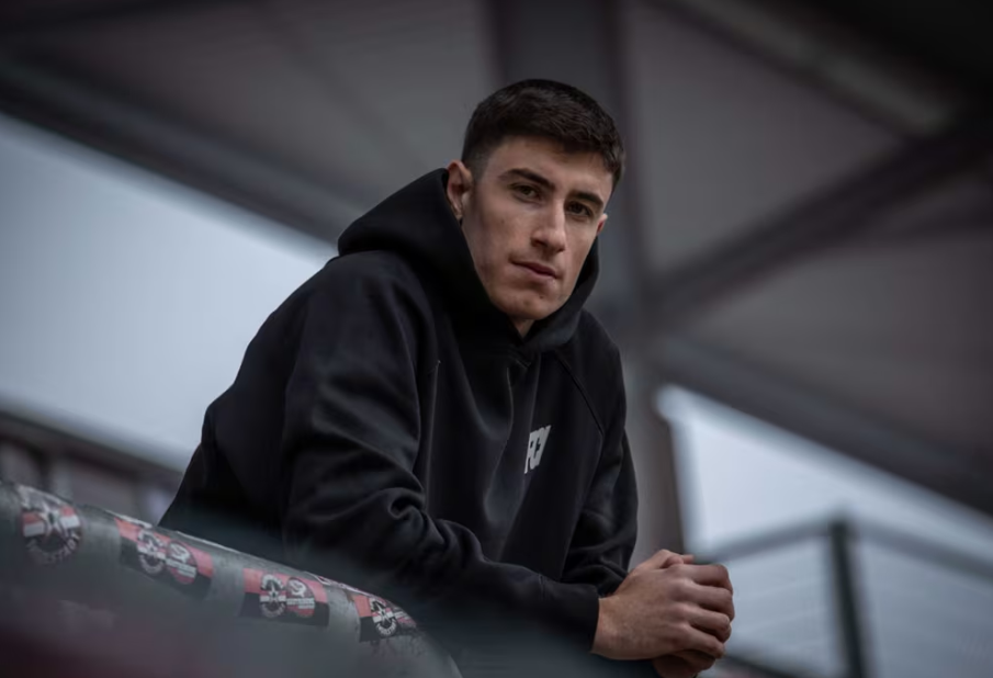 Ανακοινώθηκε από την Ίνκολσταντ ο Αντζουλάς