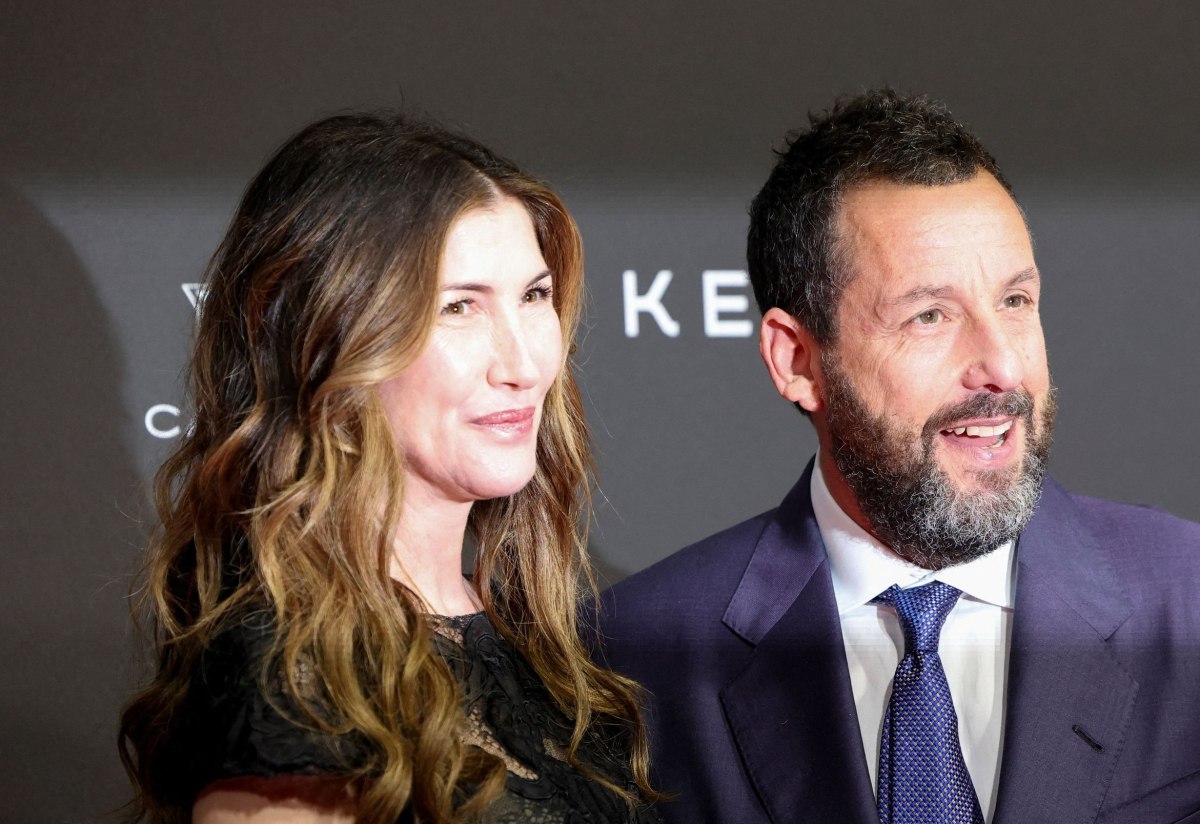 Ο Άνταμ Σάντλερ πιστεύει ότι το «πεπρωμένο» τον οδήγησε στην αγαπημένη του σύζυγο, Τζάκι