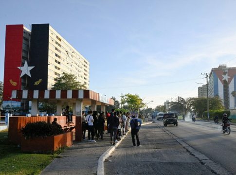 Κούβα: Ο πρόεδρος Ντίας-Κανέλ απαντά στον Τραμπ – «Είμαστε έτοιμοι να υπερασπιστούμε την πατρίδα»