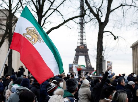 Ιράν: Συγκεντρώσεις αλληλεγγύης και στήριξης στους Ιρανούς – Πορείες σε Ευρώπη και Καναδά