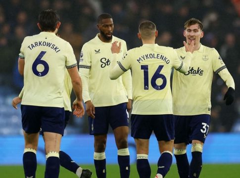 Άστον Βίλα – Έβερτον 0-1: Σόκαραν τους «χωριάτες» τα «ζαχαρωτά»