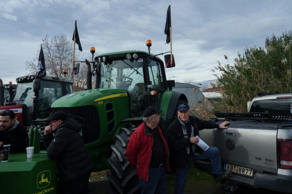 Αγρότες: Κλιμάκωση κινητοποιήσεων με 48ωρο αποκλεισμό δρόμων και τελωνείων