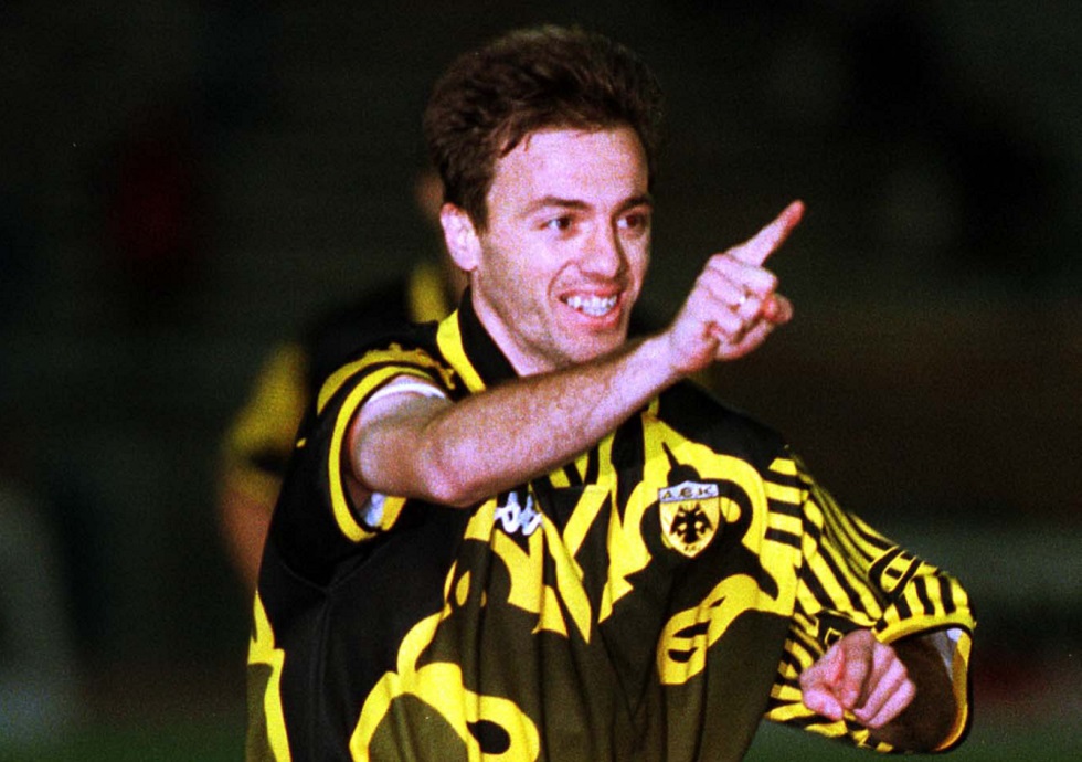 Ο Μιχάλης Κασάπης συναντά τον κόσμο της ΑΕΚ πριν το ντέρμπι με τον Παναθηναϊκό (pic)