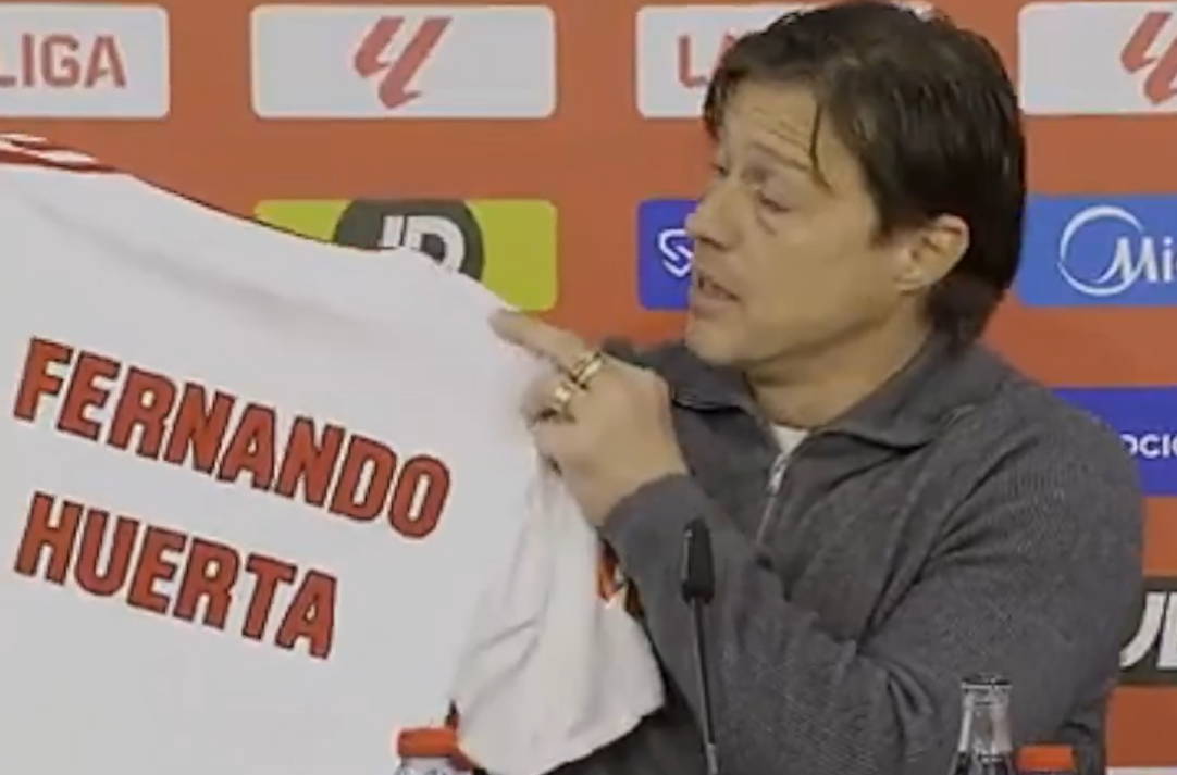 Συγκλονιστικός Αλμέιδα: Αφιέρωσε τη νίκη της Σεβίλλης σε αδικοχαμένο φίλαθλο στο σιδηροδρομικό δυστύχημα