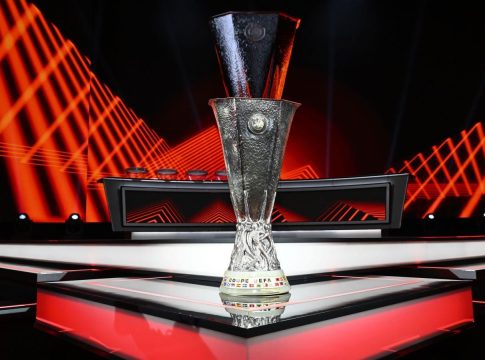 ΠΑΟΚ: Το τρόπαιο του Europa League στην Τούμπα (pic)