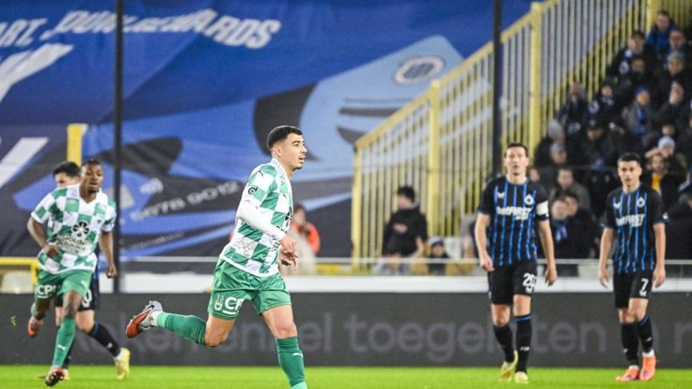 «Σφαλιάρα» με ανατροπή από τη Λα Λουβιέρ για την Κλαμπ Μπριζ του Τζόλη (2-3)