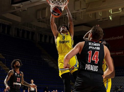 Σάντος: «Σκληρή ομάδα ο Ολυμπιακός»