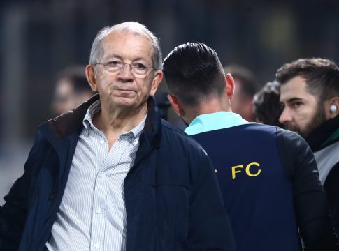 Ο Λάκης Νικολάου συναντά τον κόσμο της ΑΕΚ στην «ALLWYN Arena» πριν το ντέρμπι με τον Ολυμπιακό (pic)