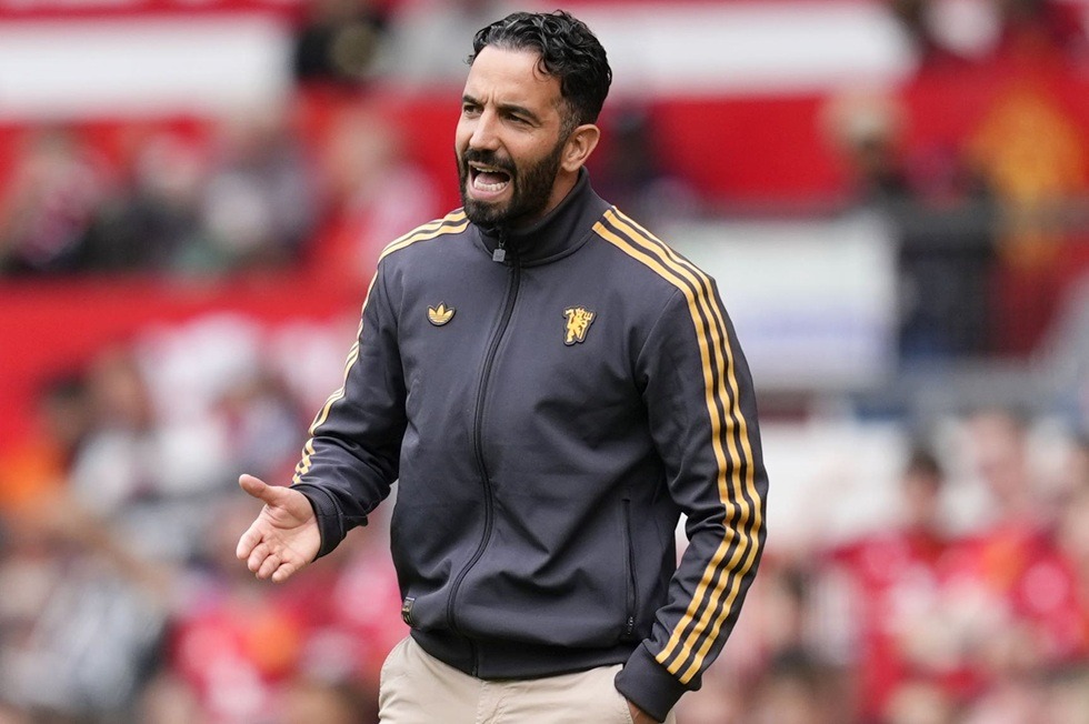 Το ξέσπασμα του Αμορίμ για τη διοίκηση της Μάντσεστερ Γιουνάιτεντ και τα παράπονα που έφεραν την απόλυσή του